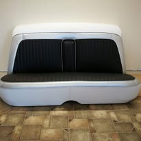 Vit och svart soffa färdigsydd
